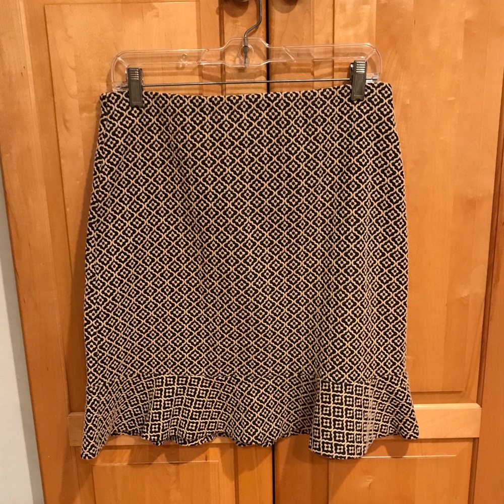 🚫SOLD🚫 LOFT Mid skirt